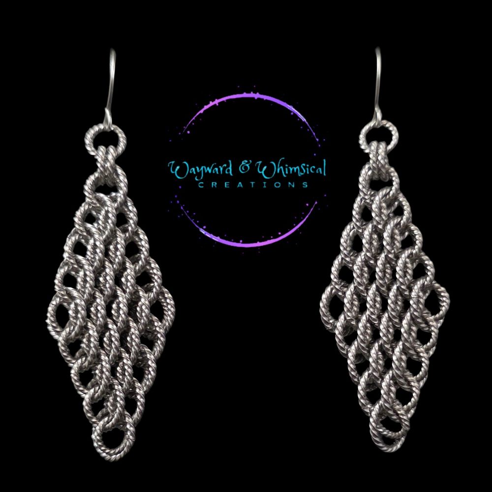 Diamond Dragonscale Earrings 